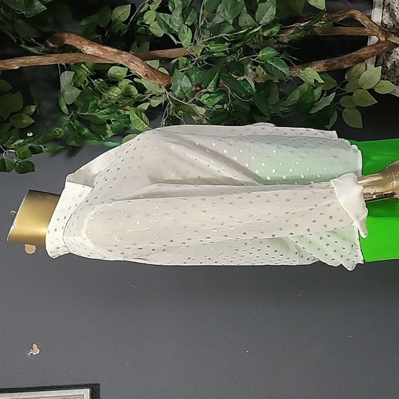 NWT Chicos Metallic Dot Tresa Button Up Top Size 0 Size 4/6 - Picture 3 of 7